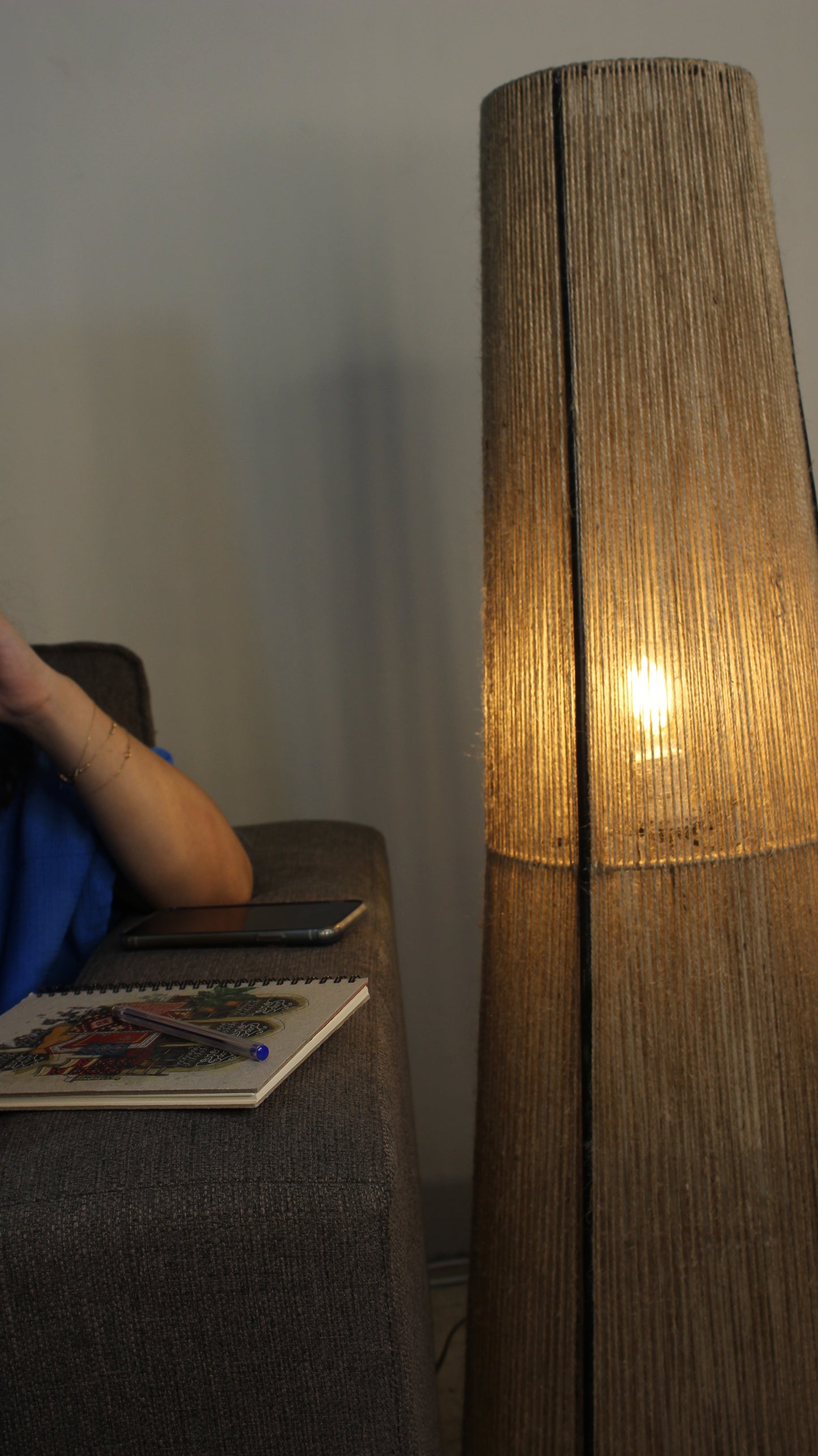 Floor lamp