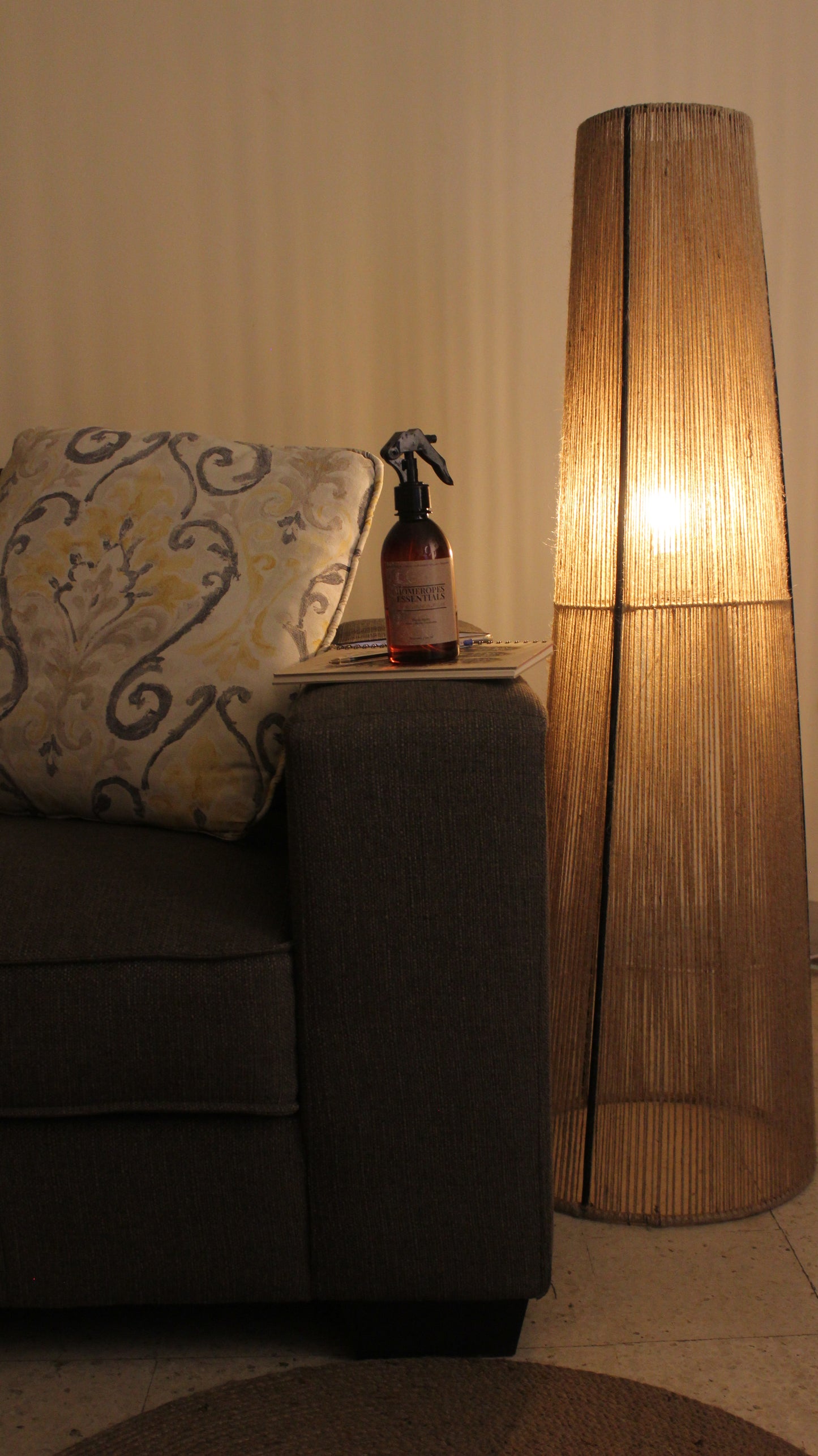 Floor lamp