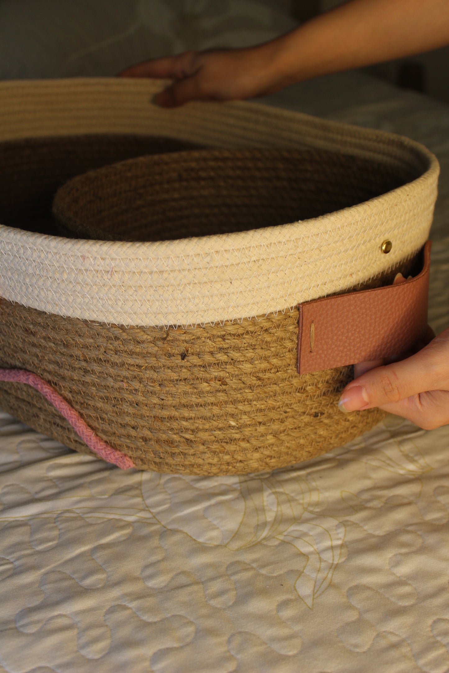 oval basket with bow (set of 2pcs)