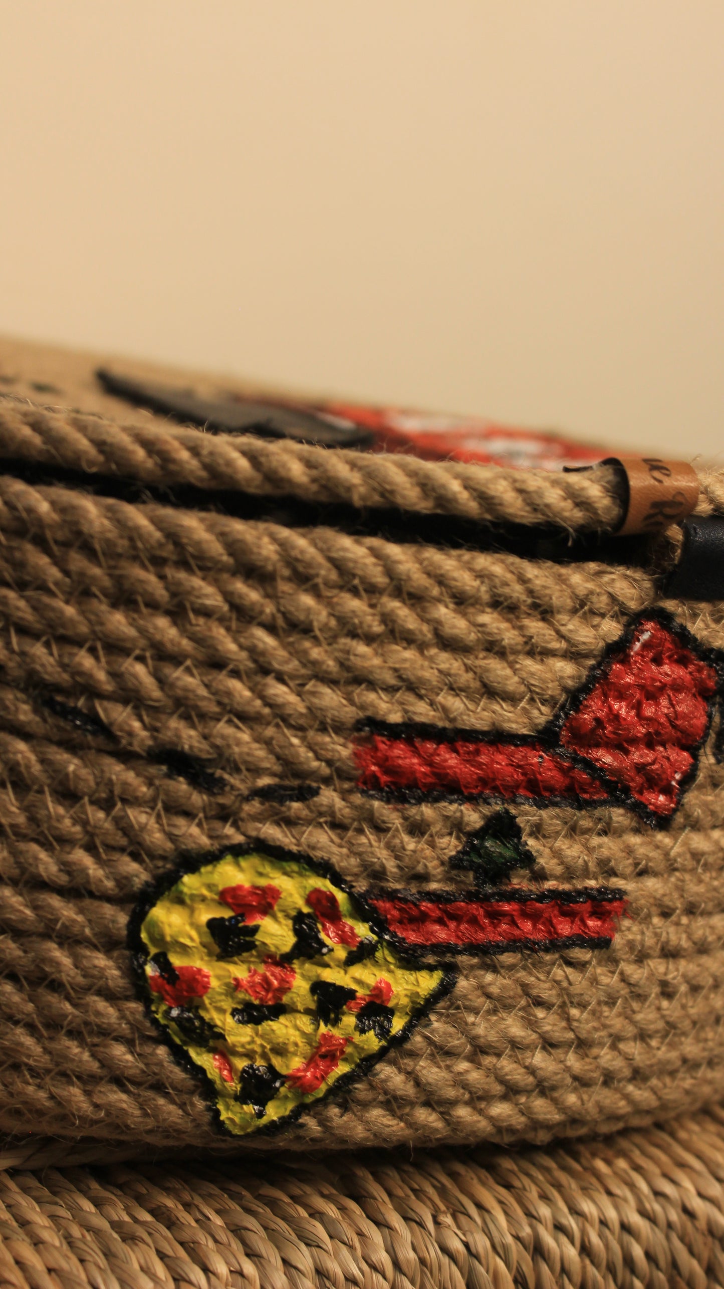 Lebasnese basket  with lid
