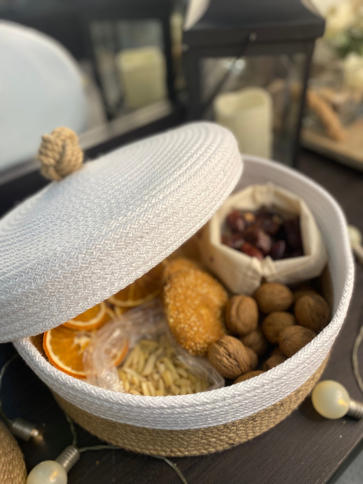 Basket With Lid And Handle