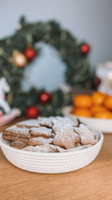 round cookie tray