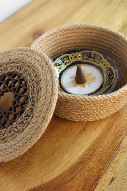 The Bakhour Holder